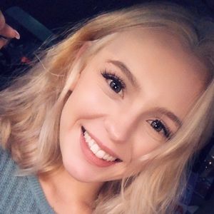 Meet your Posher, Coryn